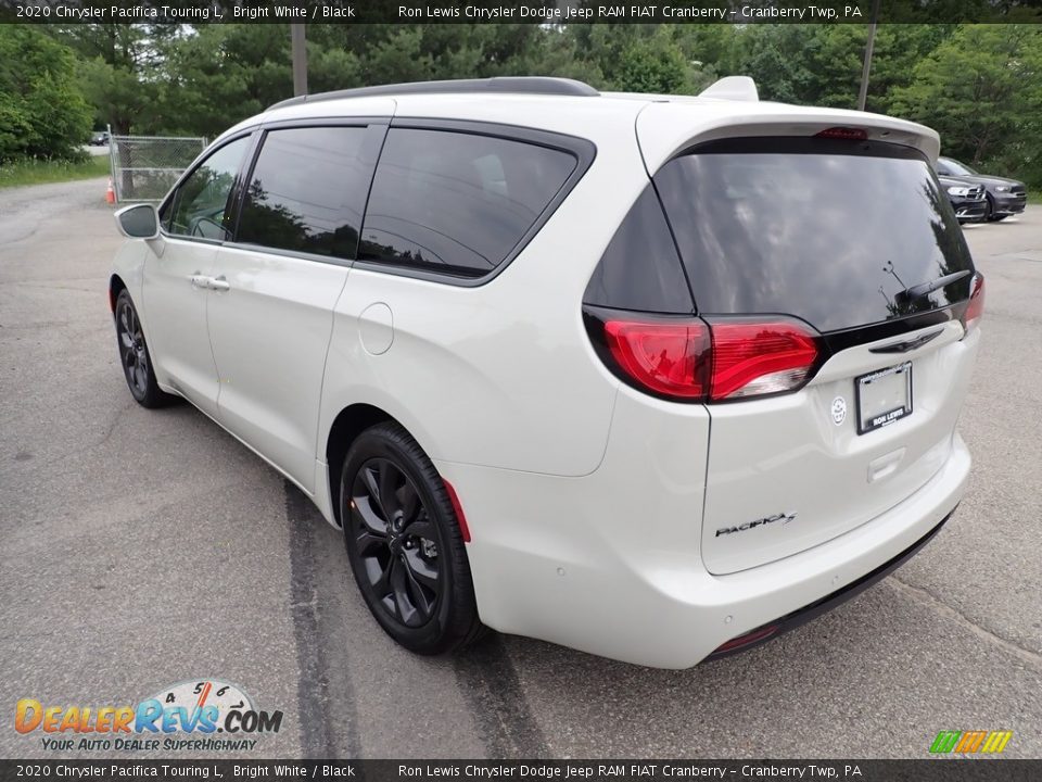 2020 Chrysler Pacifica Touring L Bright White / Black Photo #4