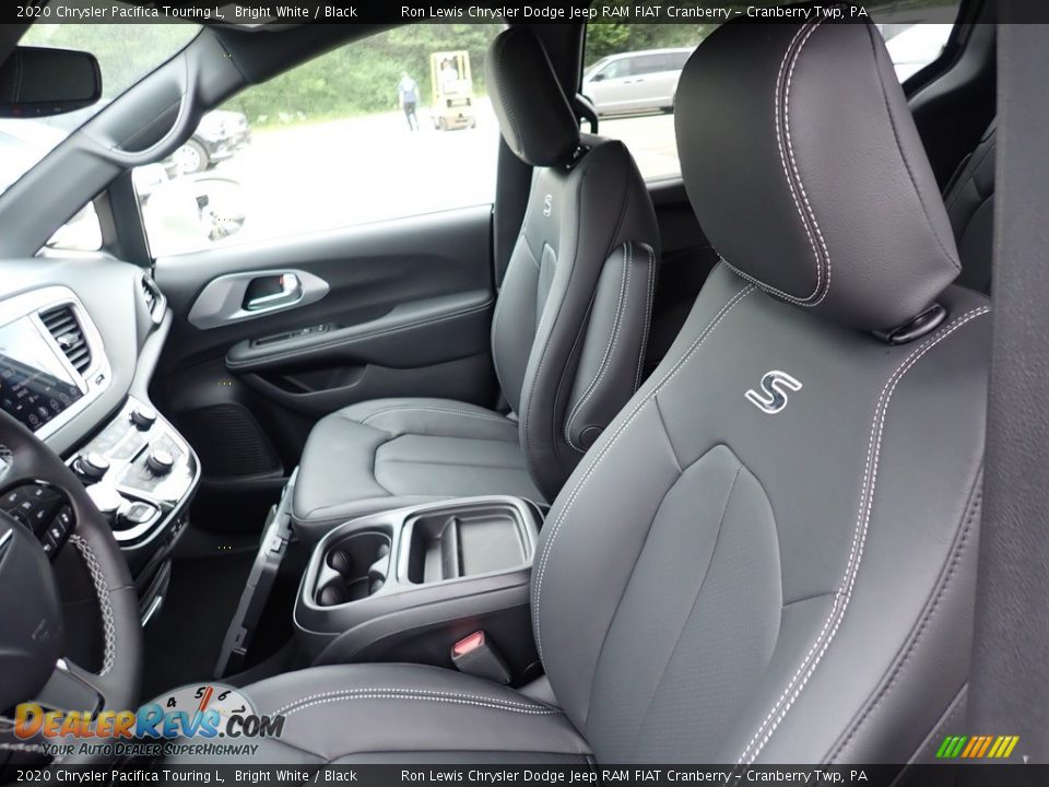 2020 Chrysler Pacifica Touring L Bright White / Black Photo #14