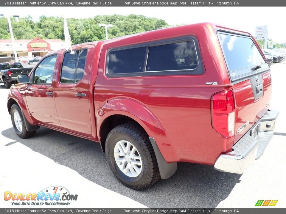 2018 Nissan Frontier SV Crew Cab 4x4 Cayenne Red / Beige Photo #3