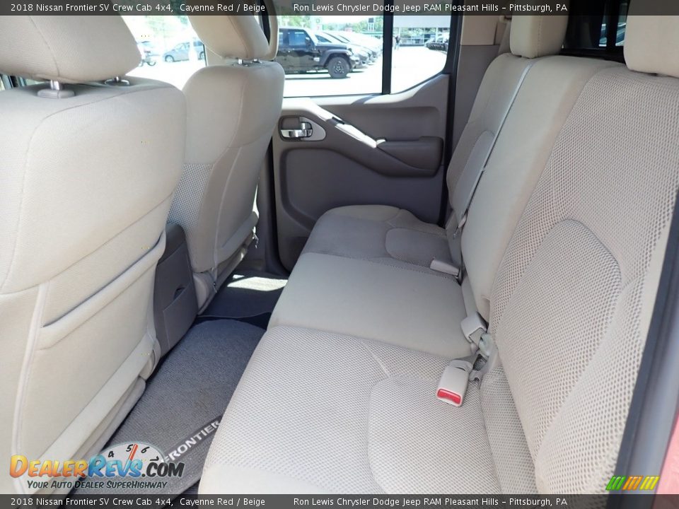 2018 Nissan Frontier SV Crew Cab 4x4 Cayenne Red / Beige Photo #12
