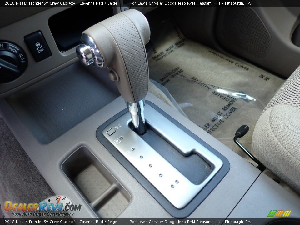 2018 Nissan Frontier SV Crew Cab 4x4 Cayenne Red / Beige Photo #16