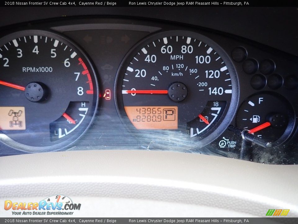 2018 Nissan Frontier SV Crew Cab 4x4 Cayenne Red / Beige Photo #20