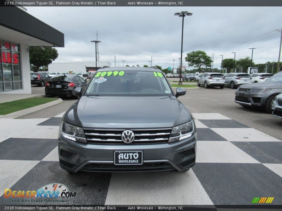 2018 Volkswagen Tiguan SE Platinum Gray Metallic / Titan Black Photo #2