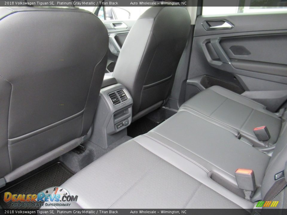 2018 Volkswagen Tiguan SE Platinum Gray Metallic / Titan Black Photo #11
