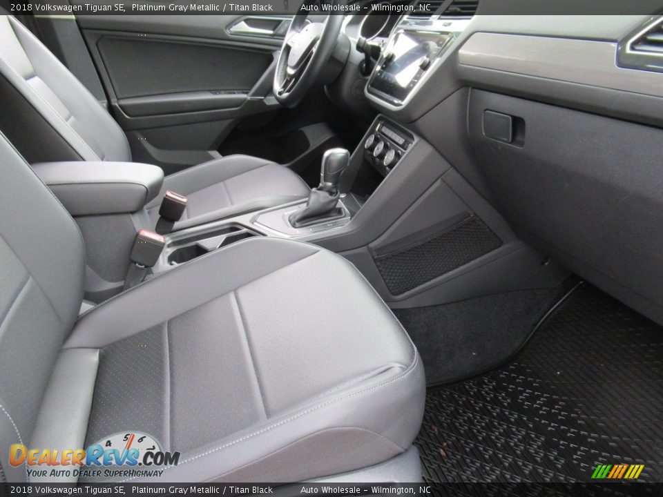 2018 Volkswagen Tiguan SE Platinum Gray Metallic / Titan Black Photo #12