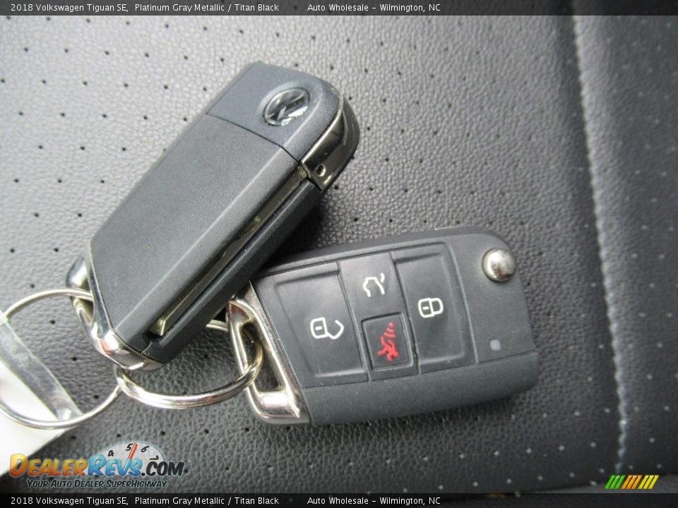2018 Volkswagen Tiguan SE Platinum Gray Metallic / Titan Black Photo #20