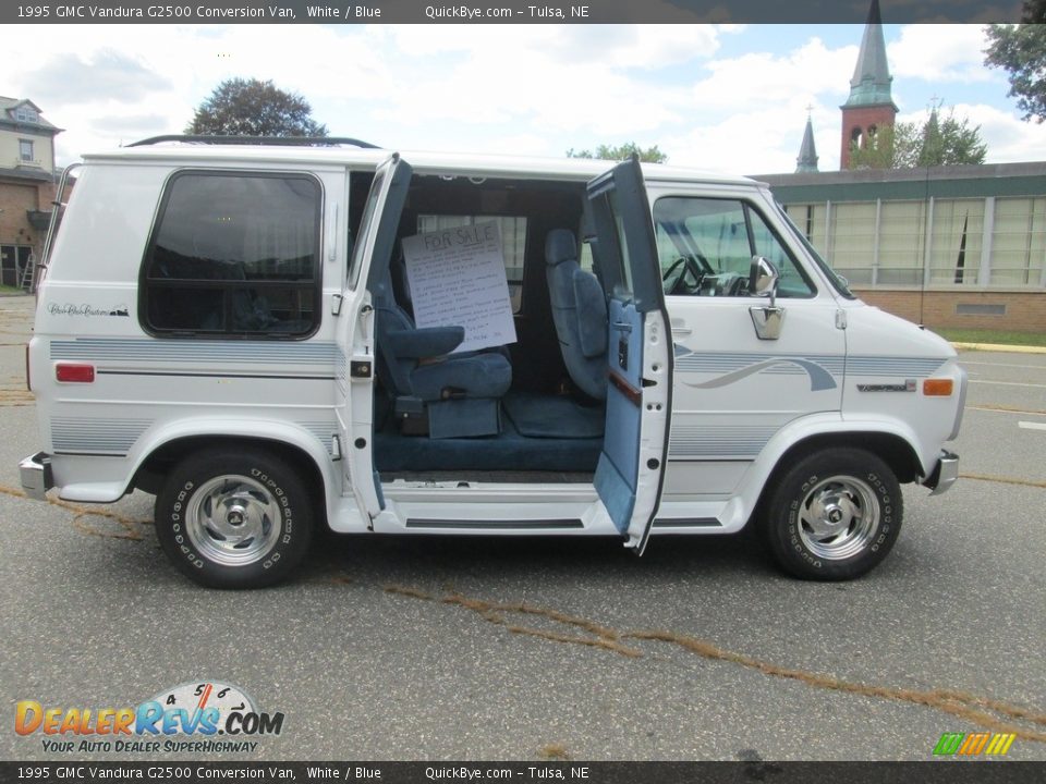 1995 GMC Vandura G2500 Conversion Van White / Blue Photo #2