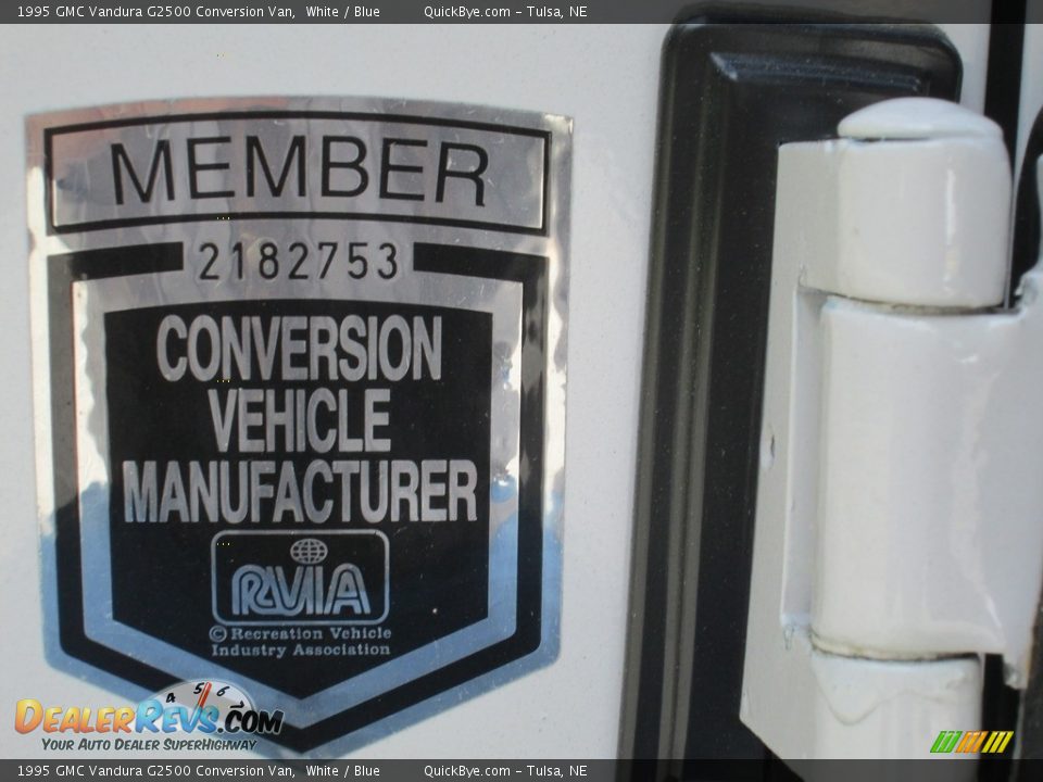 1995 GMC Vandura G2500 Conversion Van White / Blue Photo #21