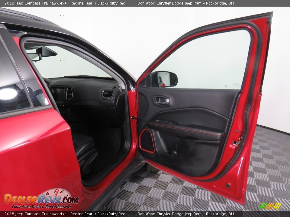 2018 Jeep Compass Trailhawk 4x4 Redline Pearl / Black/Ruby Red Photo #31