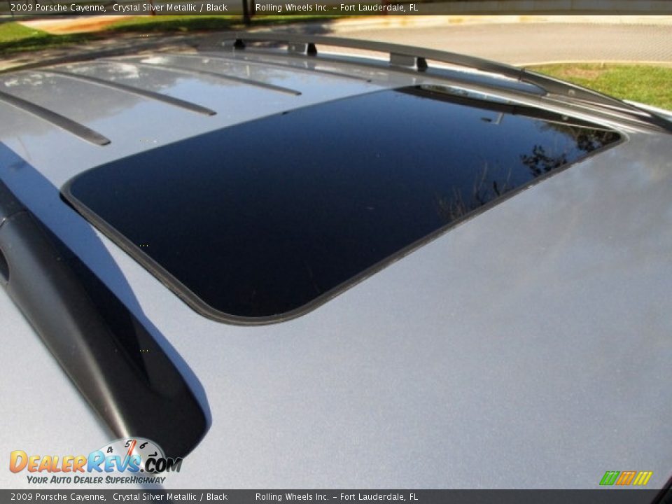 2009 Porsche Cayenne Crystal Silver Metallic / Black Photo #29