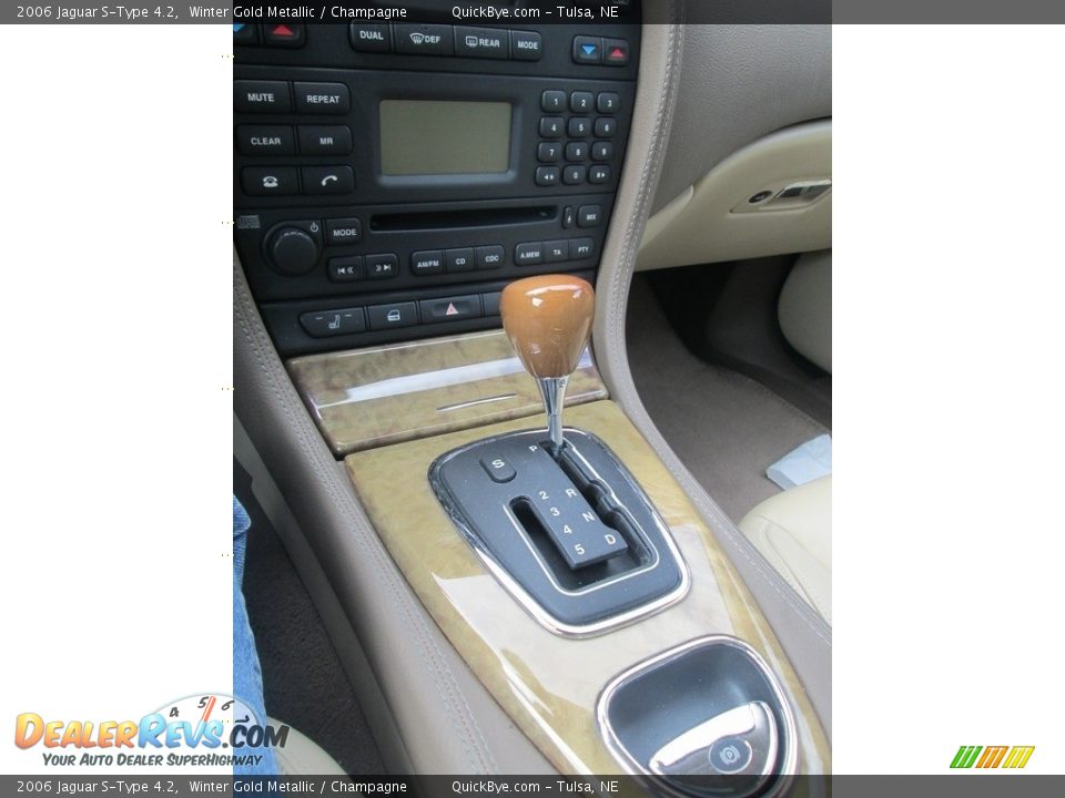 2006 Jaguar S-Type 4.2 Winter Gold Metallic / Champagne Photo #17