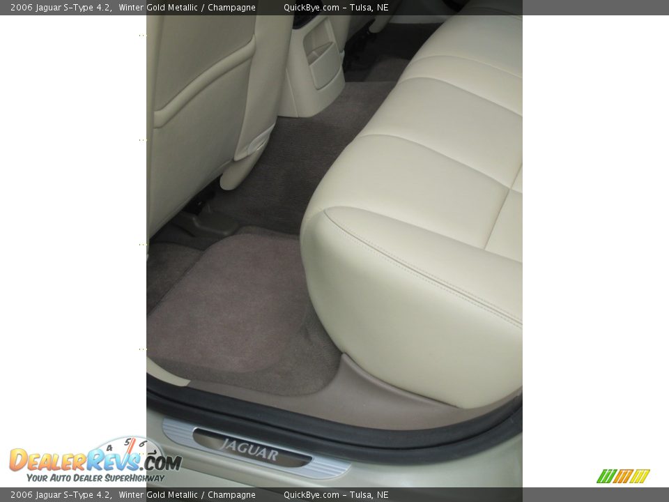 2006 Jaguar S-Type 4.2 Winter Gold Metallic / Champagne Photo #21