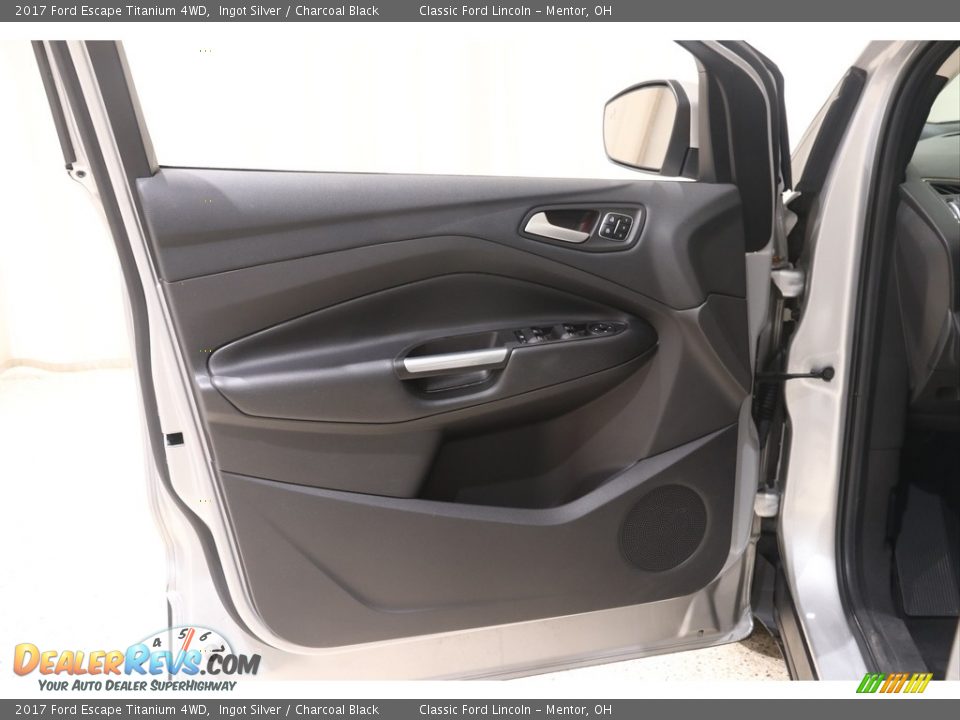2017 Ford Escape Titanium 4WD Ingot Silver / Charcoal Black Photo #5