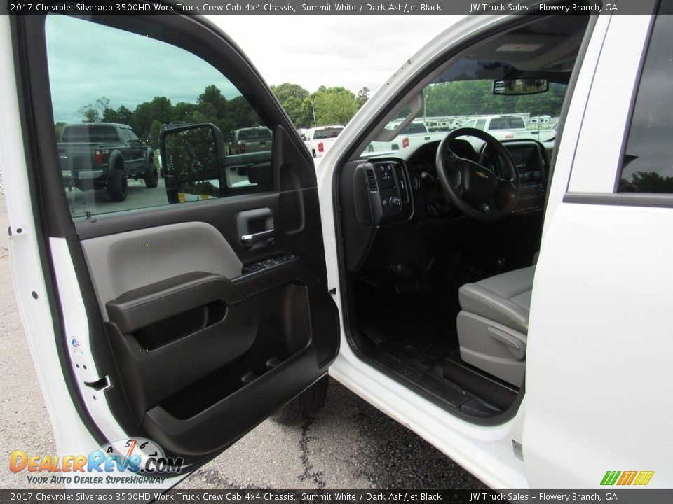 2017 Chevrolet Silverado 3500HD Work Truck Crew Cab 4x4 Chassis Summit White / Dark Ash/Jet Black Photo #21