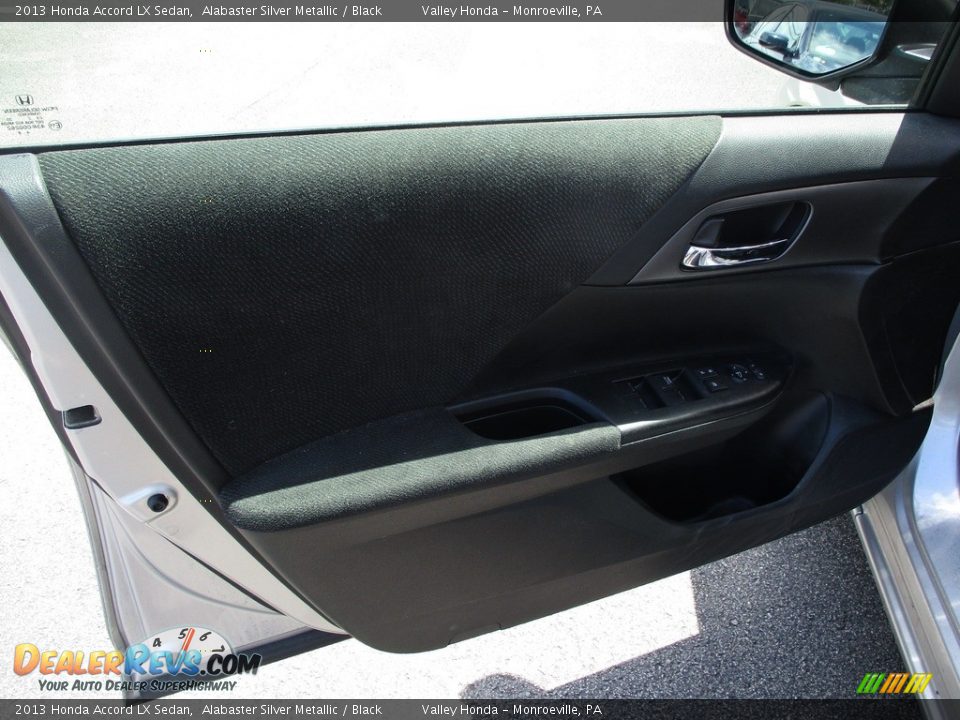 2013 Honda Accord LX Sedan Alabaster Silver Metallic / Black Photo #9