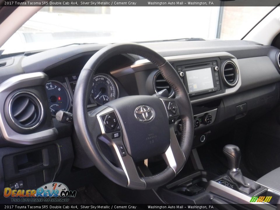 2017 Toyota Tacoma SR5 Double Cab 4x4 Silver Sky Metallic / Cement Gray Photo #18