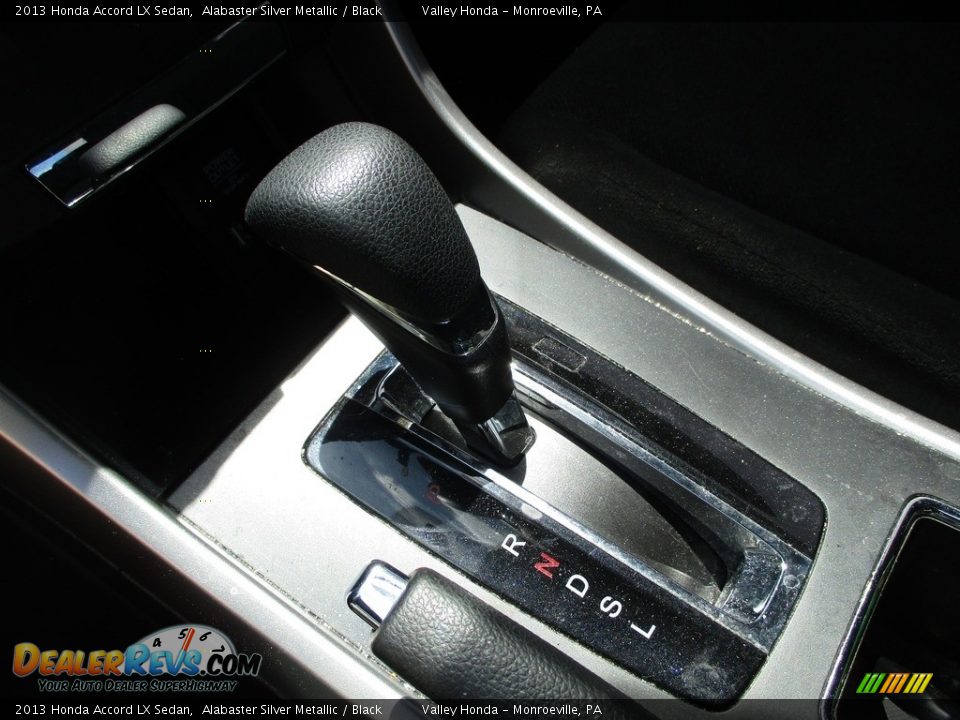 2013 Honda Accord LX Sedan Alabaster Silver Metallic / Black Photo #13