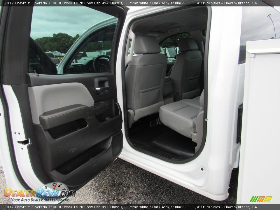 2017 Chevrolet Silverado 3500HD Work Truck Crew Cab 4x4 Chassis Summit White / Dark Ash/Jet Black Photo #34