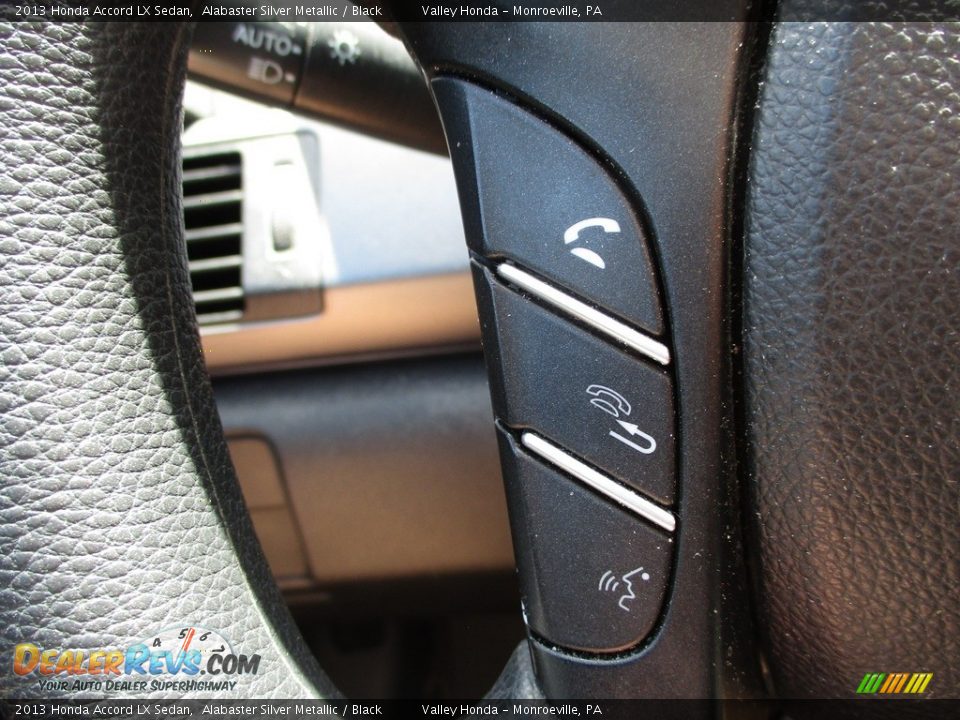 2013 Honda Accord LX Sedan Alabaster Silver Metallic / Black Photo #17