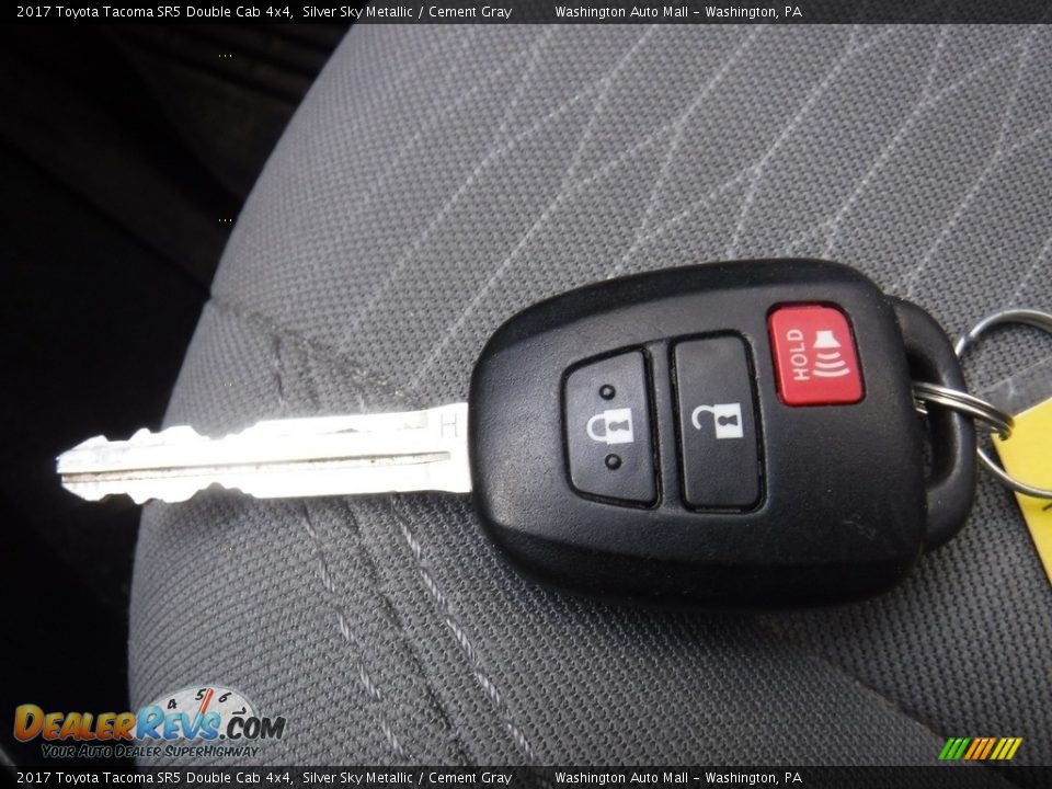 2017 Toyota Tacoma SR5 Double Cab 4x4 Silver Sky Metallic / Cement Gray Photo #26