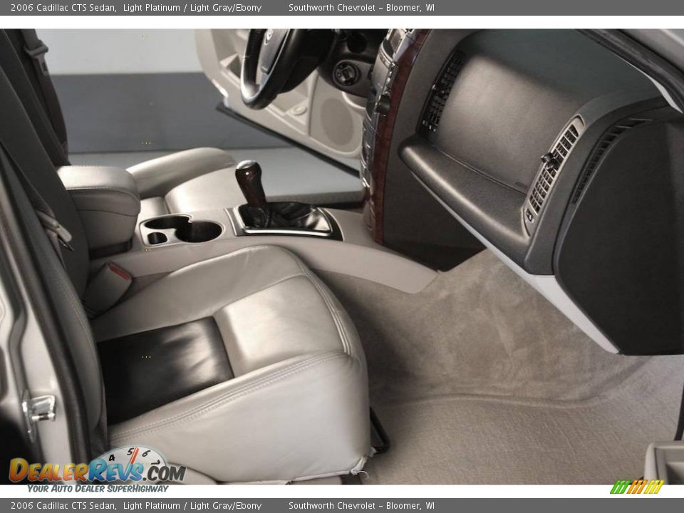 2006 Cadillac CTS Sedan Light Platinum / Light Gray/Ebony Photo #5