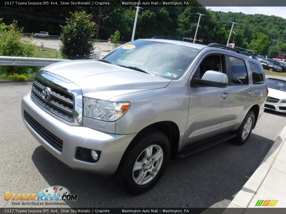 2017 Toyota Sequoia SR5 4x4 Silver Sky Metallic / Graphite Photo #15