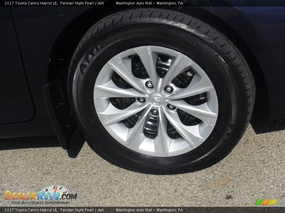 2017 Toyota Camry Hybrid LE Parisian Night Pearl / Ash Photo #9