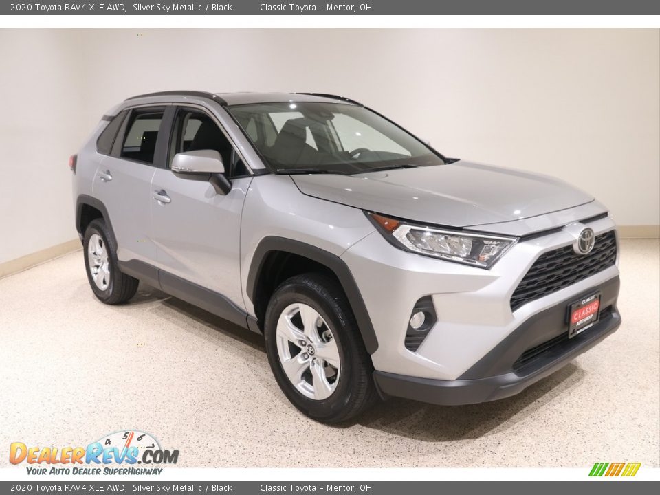 2020 Toyota RAV4 XLE AWD Silver Sky Metallic / Black Photo #1