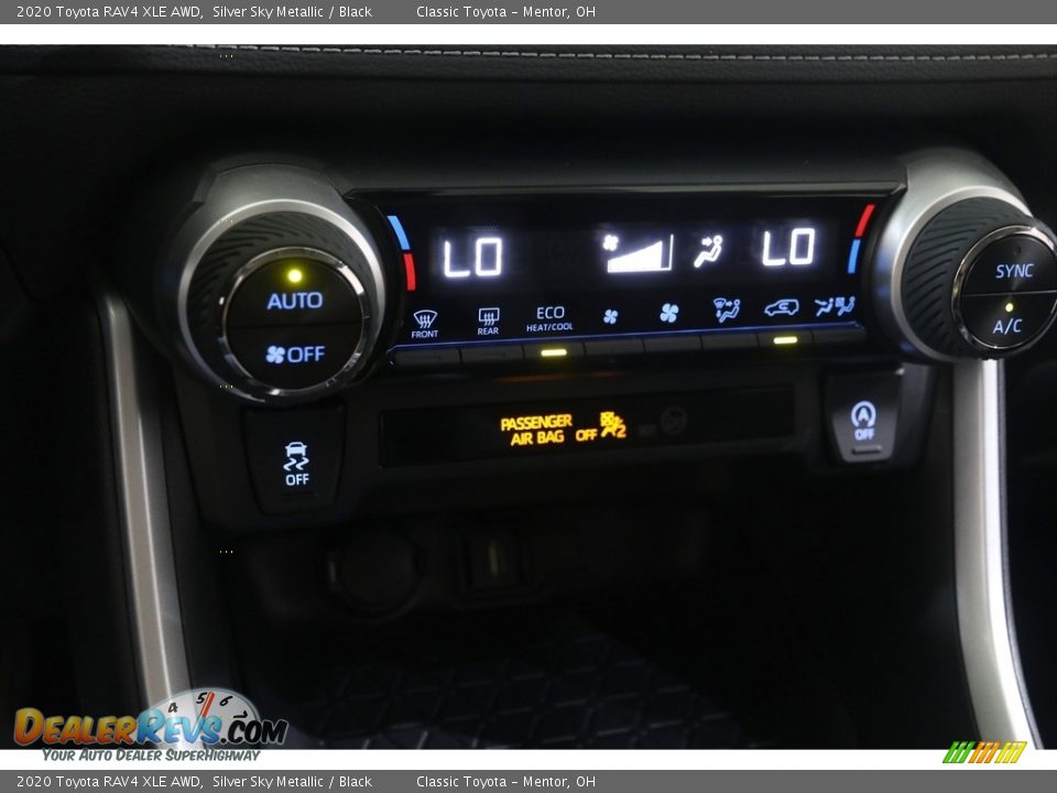 2020 Toyota RAV4 XLE AWD Silver Sky Metallic / Black Photo #15