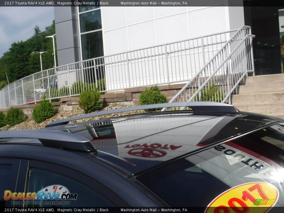 2017 Toyota RAV4 XLE AWD Magnetic Gray Metallic / Black Photo #10