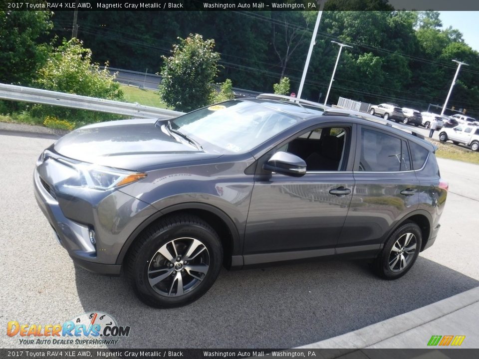 2017 Toyota RAV4 XLE AWD Magnetic Gray Metallic / Black Photo #13