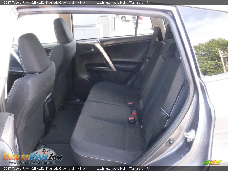 2017 Toyota RAV4 XLE AWD Magnetic Gray Metallic / Black Photo #25