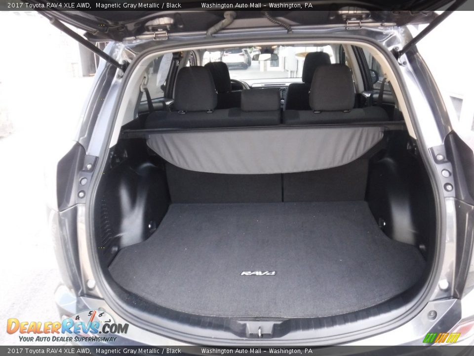 2017 Toyota RAV4 XLE AWD Magnetic Gray Metallic / Black Photo #26