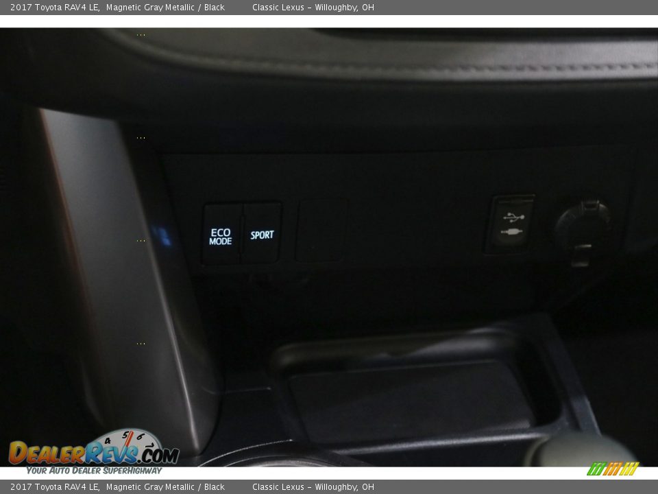 2017 Toyota RAV4 LE Magnetic Gray Metallic / Black Photo #13
