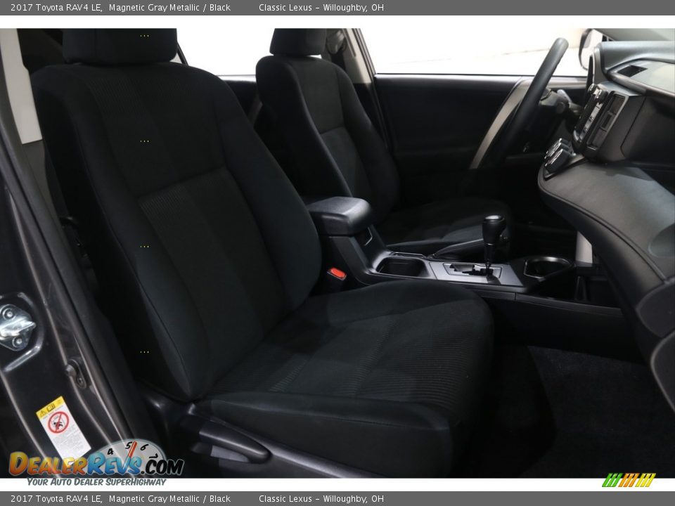 2017 Toyota RAV4 LE Magnetic Gray Metallic / Black Photo #14