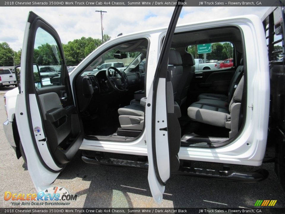 2018 Chevrolet Silverado 3500HD Work Truck Crew Cab 4x4 Chassis Summit White / Dark Ash/Jet Black Photo #15