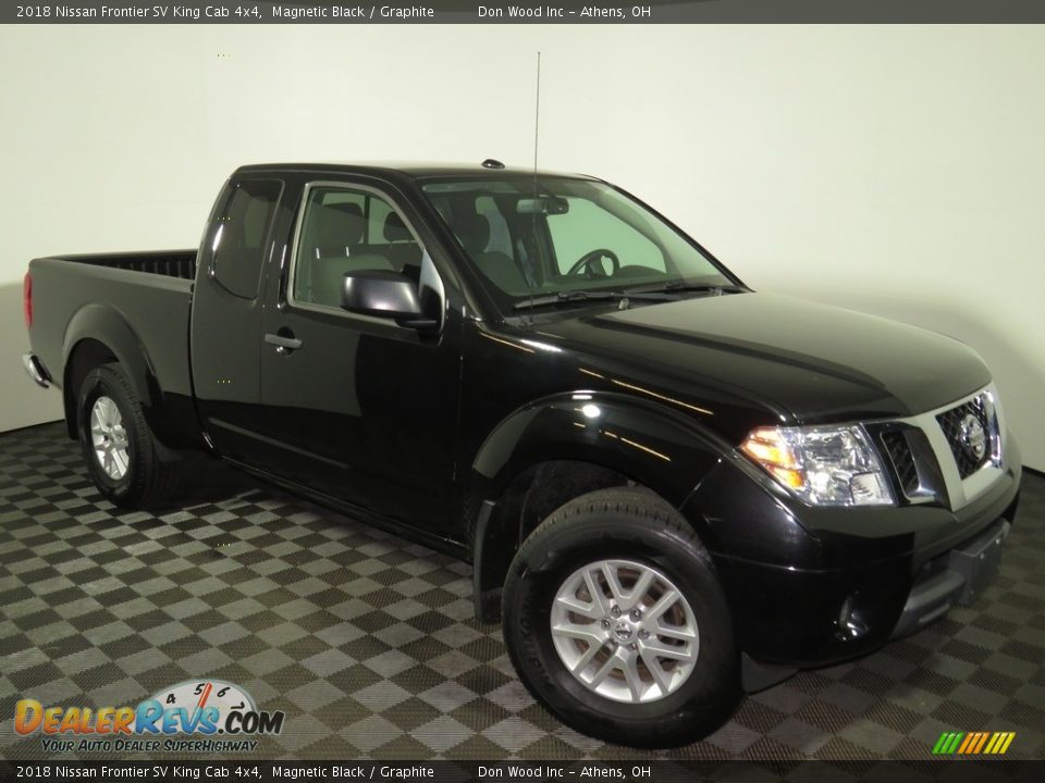 2018 Nissan Frontier SV King Cab 4x4 Magnetic Black / Graphite Photo #2