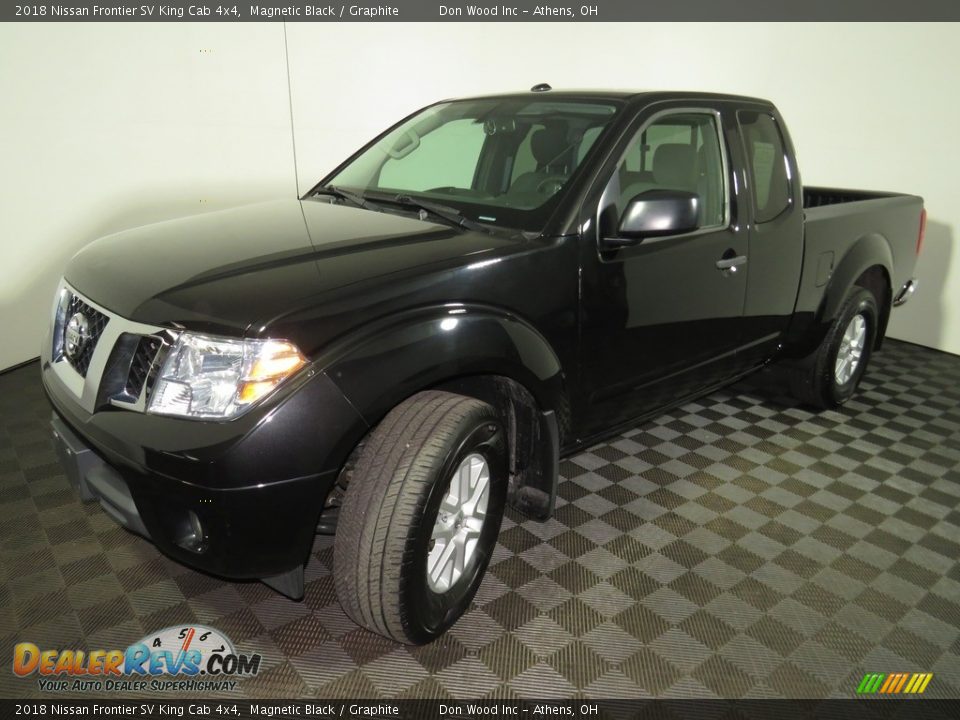 2018 Nissan Frontier SV King Cab 4x4 Magnetic Black / Graphite Photo #7