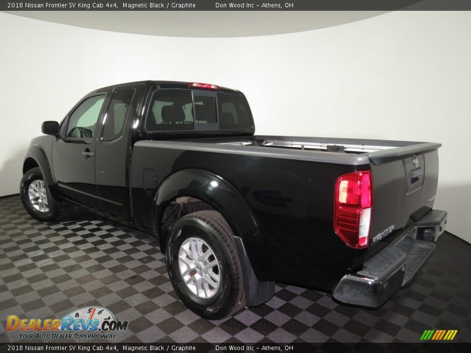 2018 Nissan Frontier SV King Cab 4x4 Magnetic Black / Graphite Photo #9