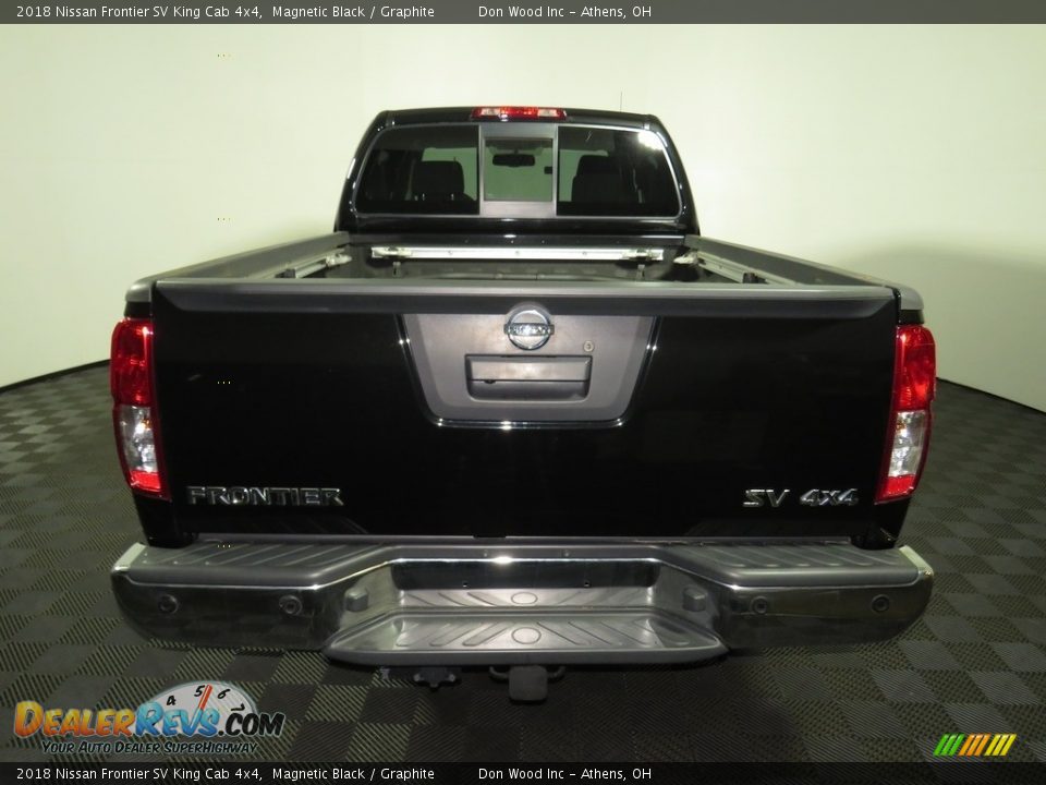 2018 Nissan Frontier SV King Cab 4x4 Magnetic Black / Graphite Photo #11