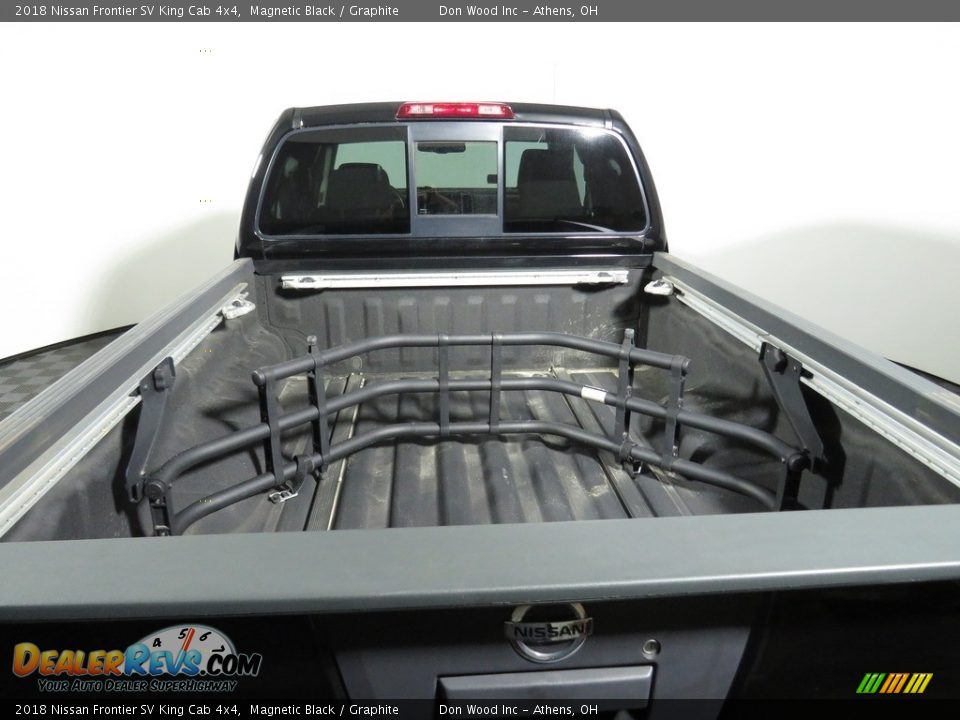 2018 Nissan Frontier SV King Cab 4x4 Magnetic Black / Graphite Photo #12