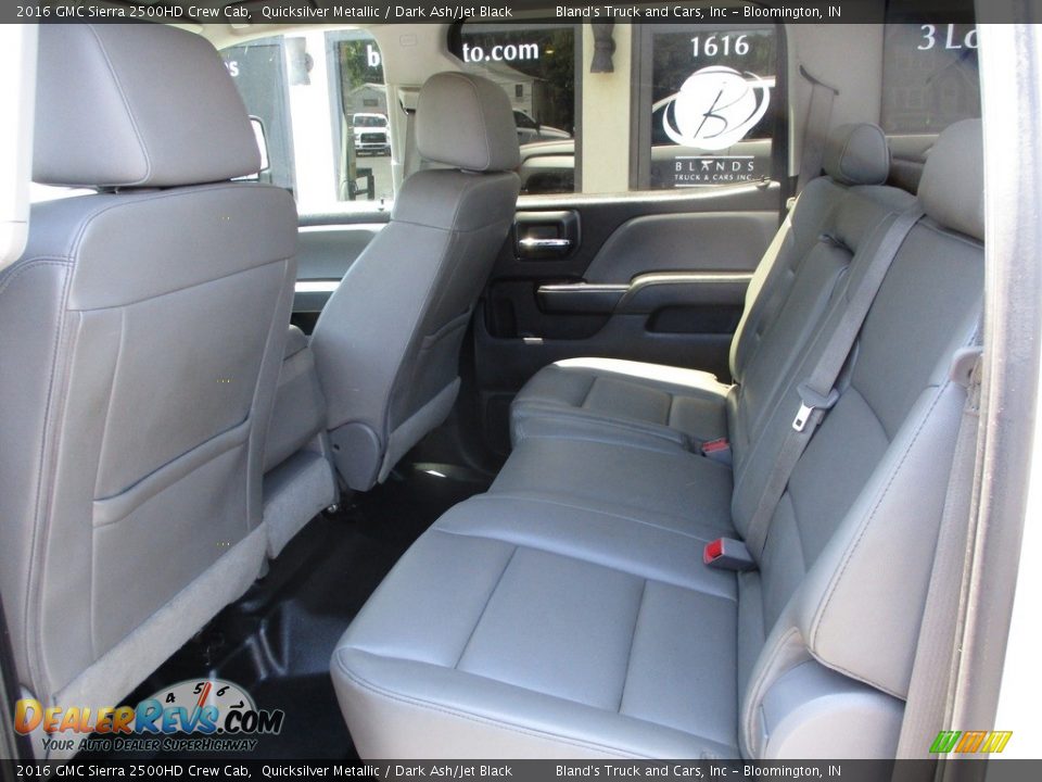 Rear Seat of 2016 GMC Sierra 2500HD Crew Cab Photo #9