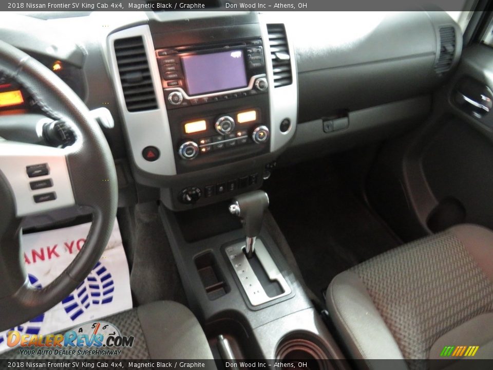 2018 Nissan Frontier SV King Cab 4x4 Magnetic Black / Graphite Photo #26