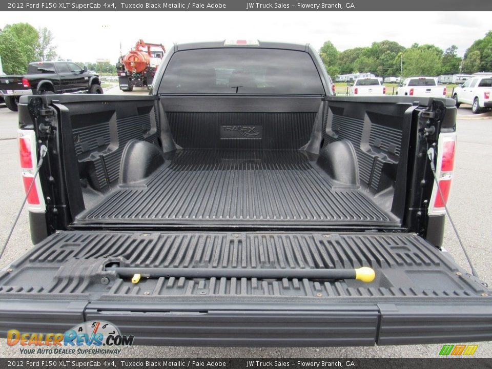 2012 Ford F150 XLT SuperCab 4x4 Tuxedo Black Metallic / Pale Adobe Photo #12