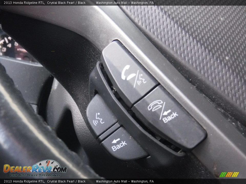 2013 Honda Ridgeline RTL Crystal Black Pearl / Black Photo #8