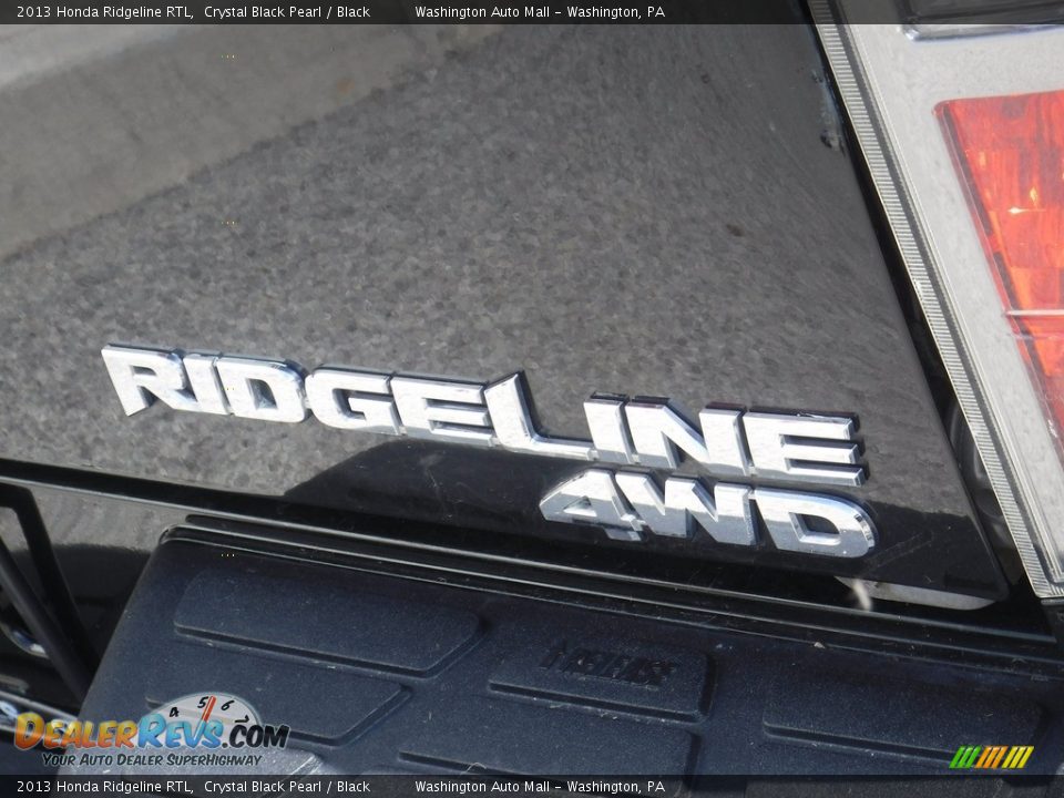 2013 Honda Ridgeline RTL Crystal Black Pearl / Black Photo #17