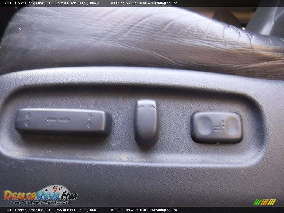 2013 Honda Ridgeline RTL Crystal Black Pearl / Black Photo #25