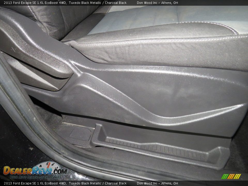 2013 Ford Escape SE 1.6L EcoBoost 4WD Tuxedo Black Metallic / Charcoal Black Photo #26