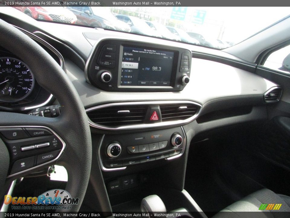 2019 Hyundai Santa Fe SE AWD Machine Gray / Black Photo #15
