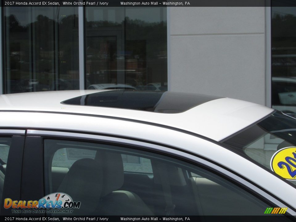 2017 Honda Accord EX Sedan White Orchid Pearl / Ivory Photo #4